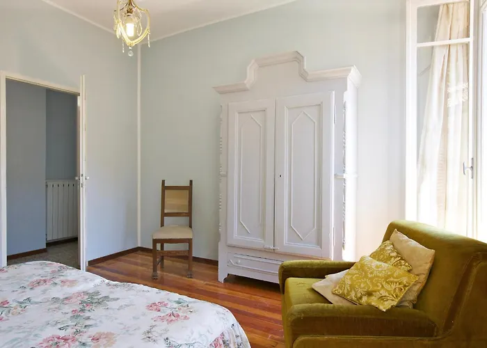 別荘 Casa Maria Vittoria カンネロ・リヴィエーラ